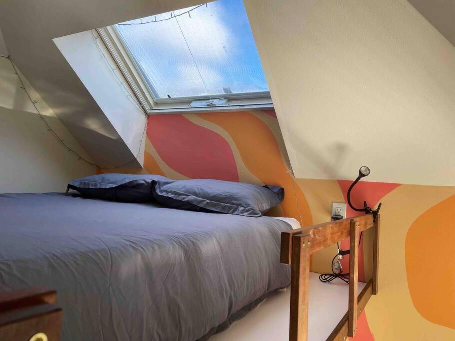 Adorable Cozy House With Parking And Loft! Villa Seattle Exteriör bild